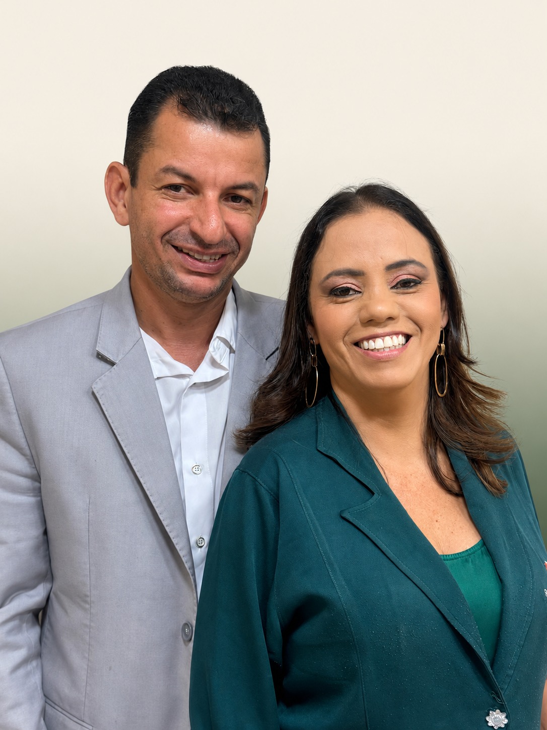 Marcelo Paulo e Pâmela Souza